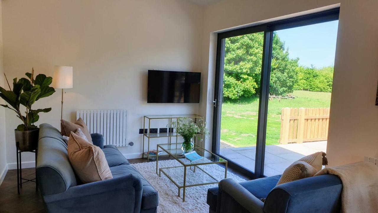 Finest Retreats - Blackbarn Wood Balsham Esterno foto