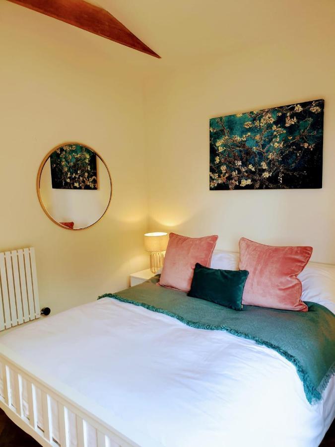 Finest Retreats - Blackbarn Wood Balsham Esterno foto
