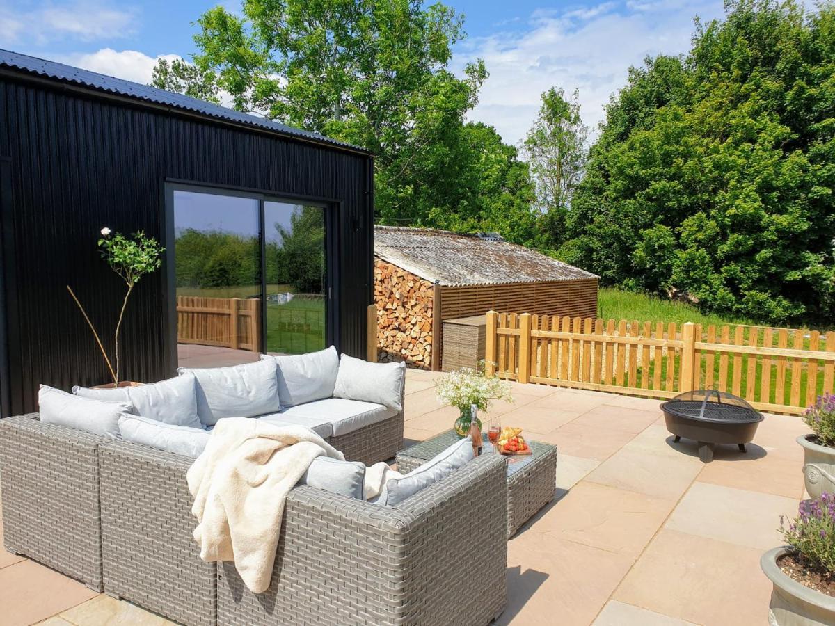 Finest Retreats - Blackbarn Wood Balsham Esterno foto