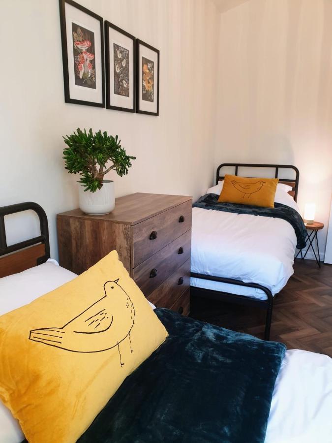 Finest Retreats - Blackbarn Wood Balsham Esterno foto