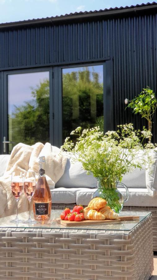 Finest Retreats - Blackbarn Wood Balsham Esterno foto
